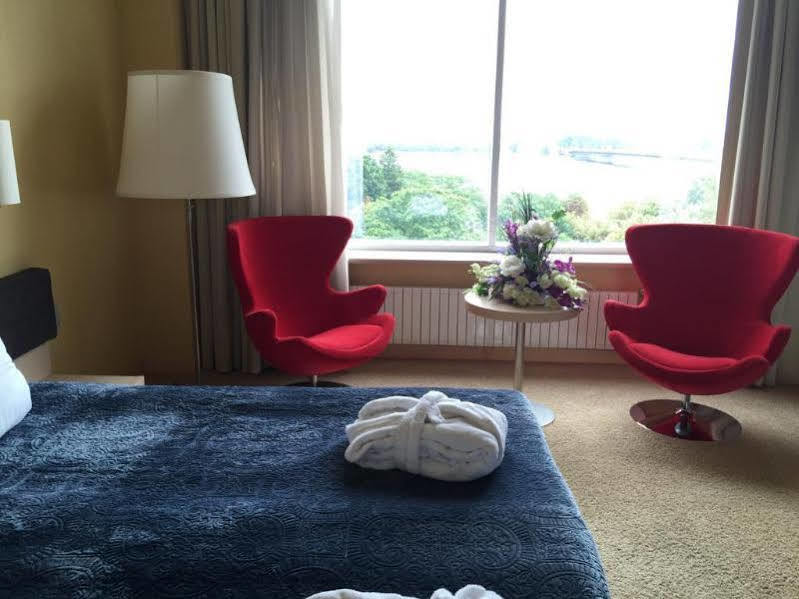 Riga Islande Hotel With Free Parking Exterior foto